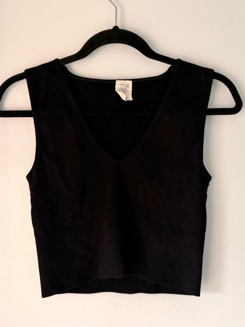 Black Fitted V Neck Tank